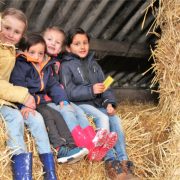 Kamelenboerderij, kleinkinderen van Linda